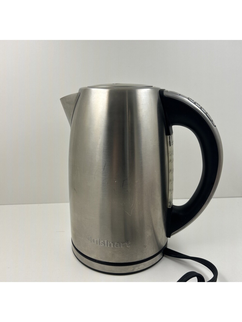 Cuisinart PerfecTemp Cordless Electric Hot Water Kettle CPK-17c Working